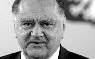 Rozpoczyna się żałoba narodowa po śmierci Jana Olszewskiego